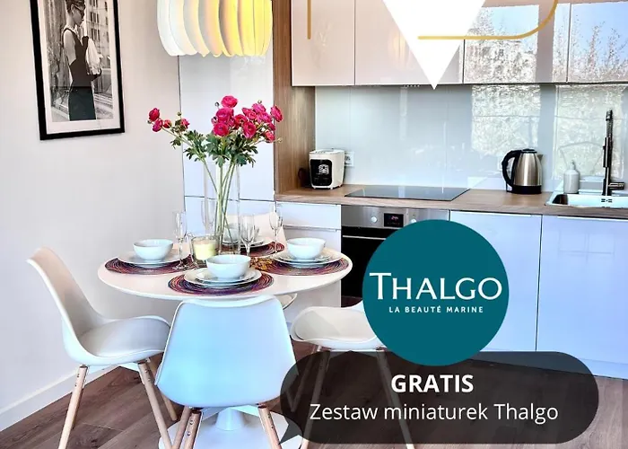 Apartament White Glove Deluxe Abstrakcja